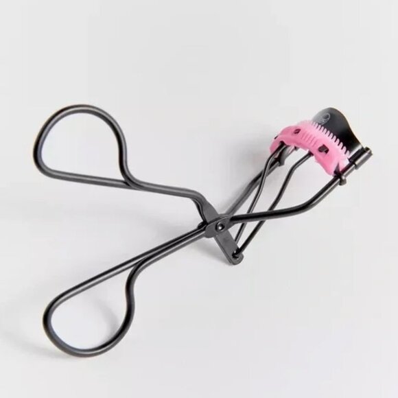 Urban Outfitters Eyelash Comb Curler - Picture 1 of 4